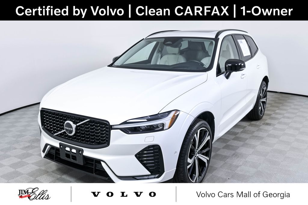 2023 Volvo XC60 B5 Ultimate Dark Theme FWD's photo