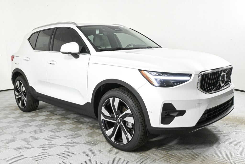1/43 VOLVO特注 1/43 VOLVO XC40 クリスタルホワイト Volvo XC40 white - 1:43 Scale Toy Car Bburago BUR 30474W