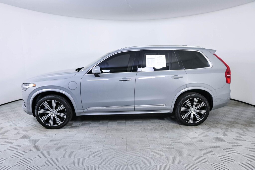 Certified 2025 Volvo XC90 plug-in hybrid T8 Ultra 7-Seater SUV