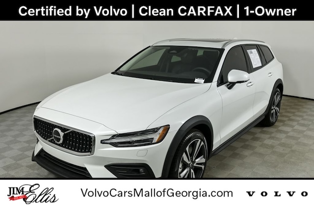 2025 Volvo V60 Cross Country B5 Plus AWD Wagon