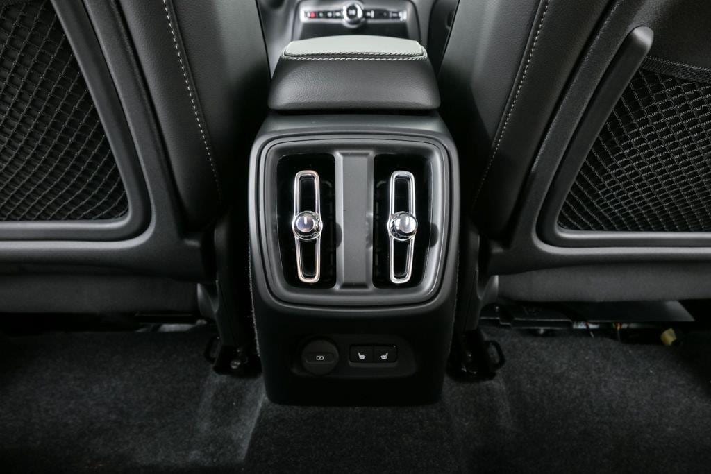 2026 Volvo XC40 Core - Photo 20