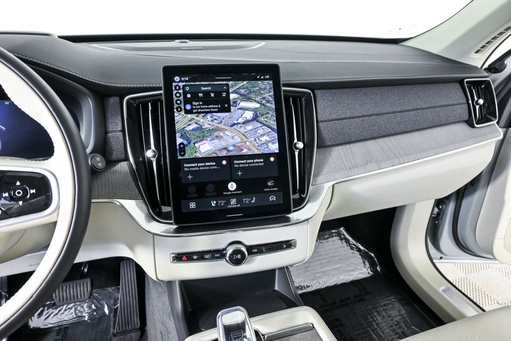 2026 Volvo XC90 Ultra - Photo 15