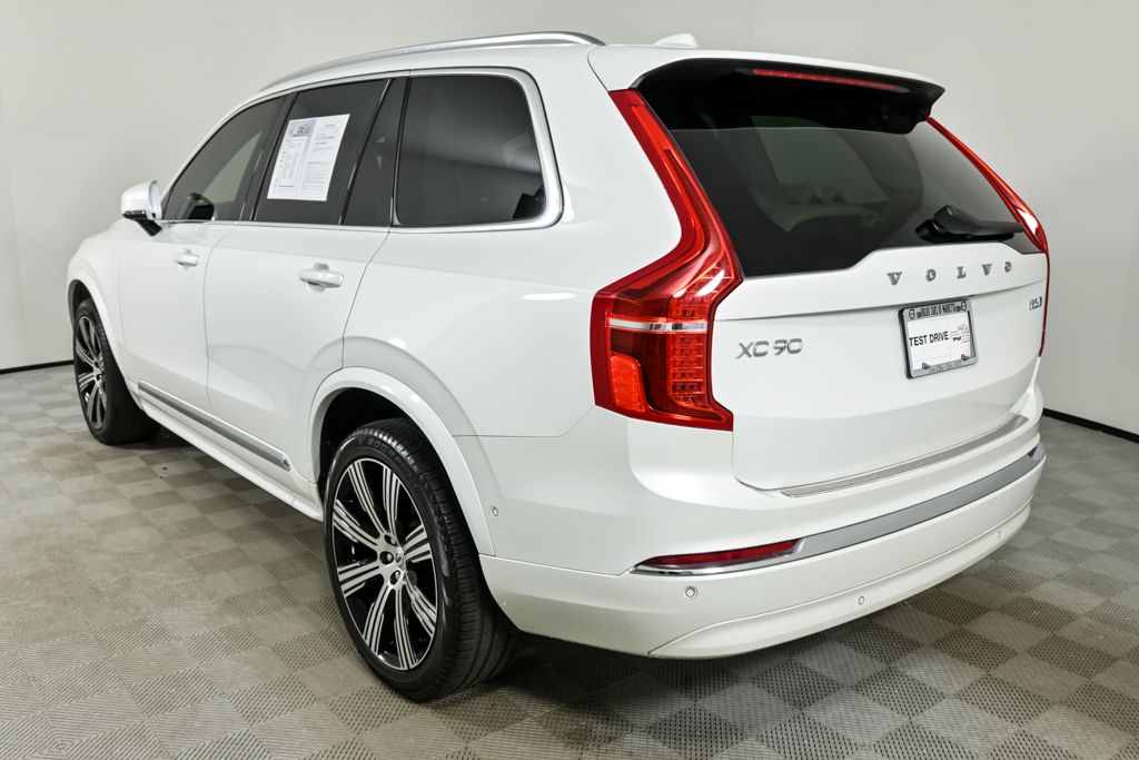 2024 Volvo XC90 Plus photo 3
