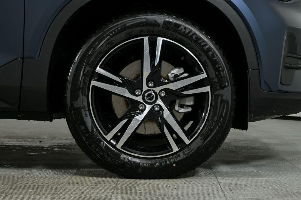 2026 Volvo XC40 Core - Photo 38
