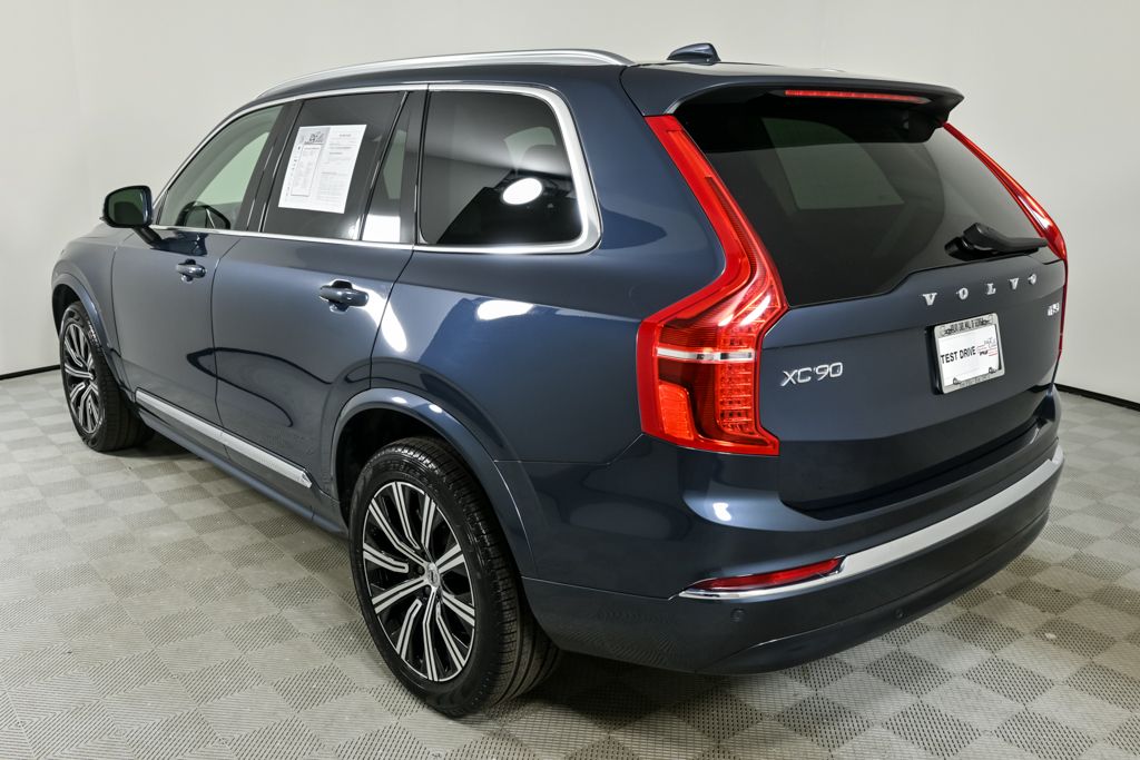 2024 Volvo XC90 B5 Core photo 3