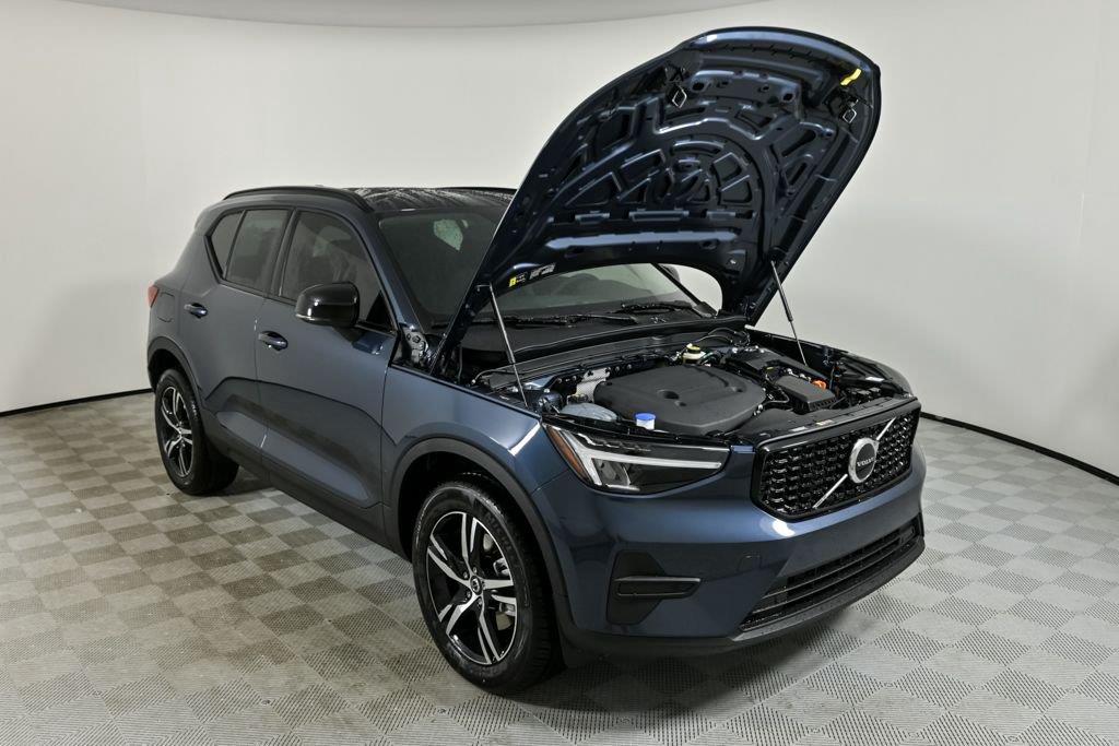 2026 Volvo XC40 Core - Photo 33