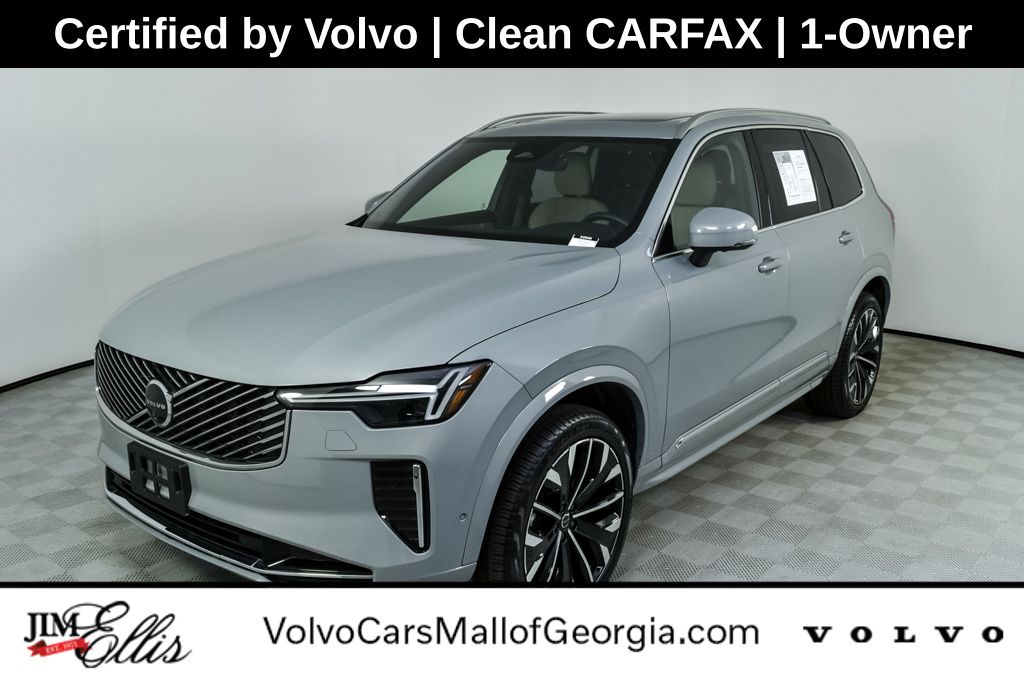 2025 Volvo XC90 Plus's photo