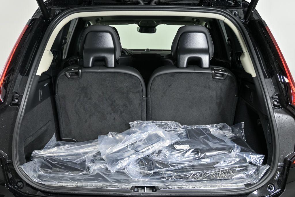 2026 Volvo XC90 Ultra - Photo 32