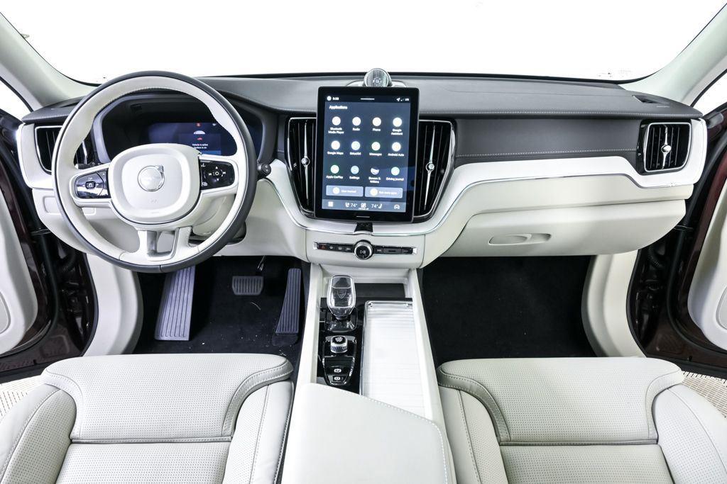 2026 Volvo XC60 Ultra - Photo 18