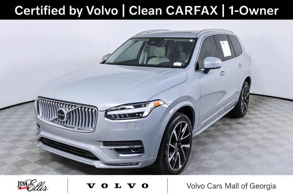 2025 Volvo XC90 B5 Plus Bright 4WD's photo