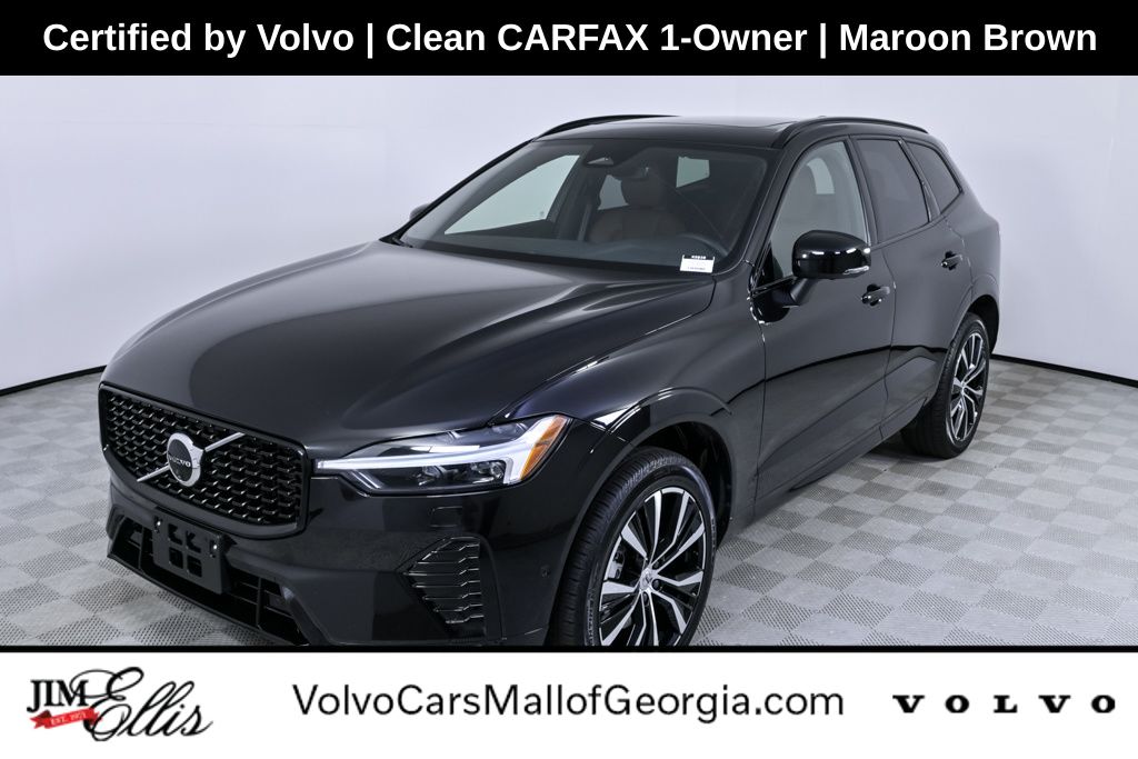 2025 Volvo XC60 Plus's photo