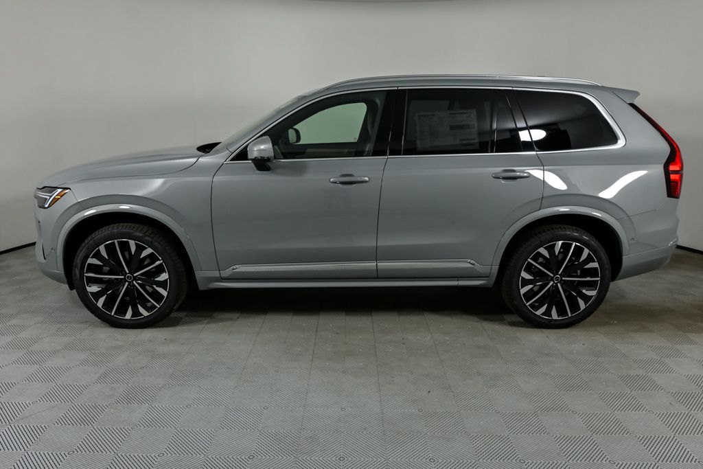 2026 Volvo XC90 Plus photo 2