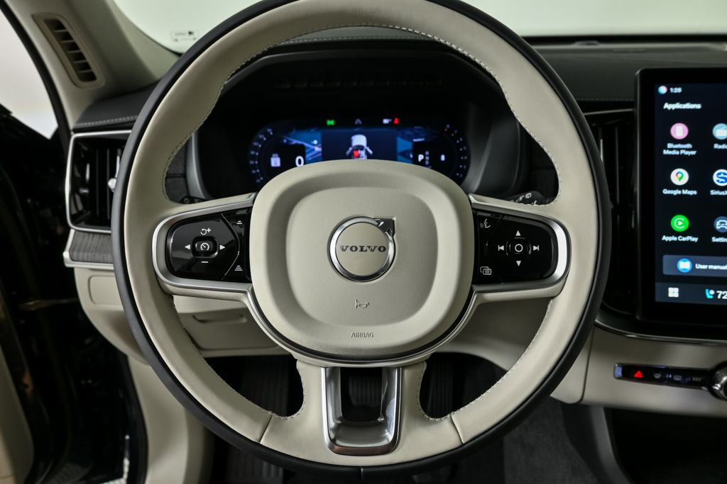 2026 Volvo XC90 Ultra - Photo 9