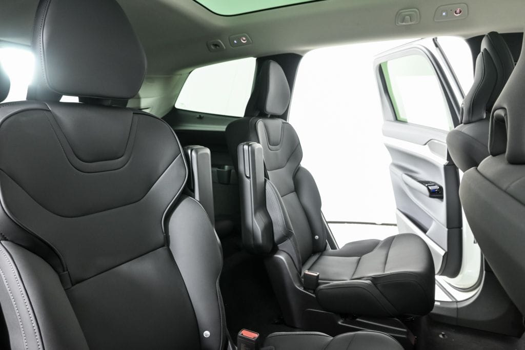 2025 Volvo EX90 Plus - Photo 22