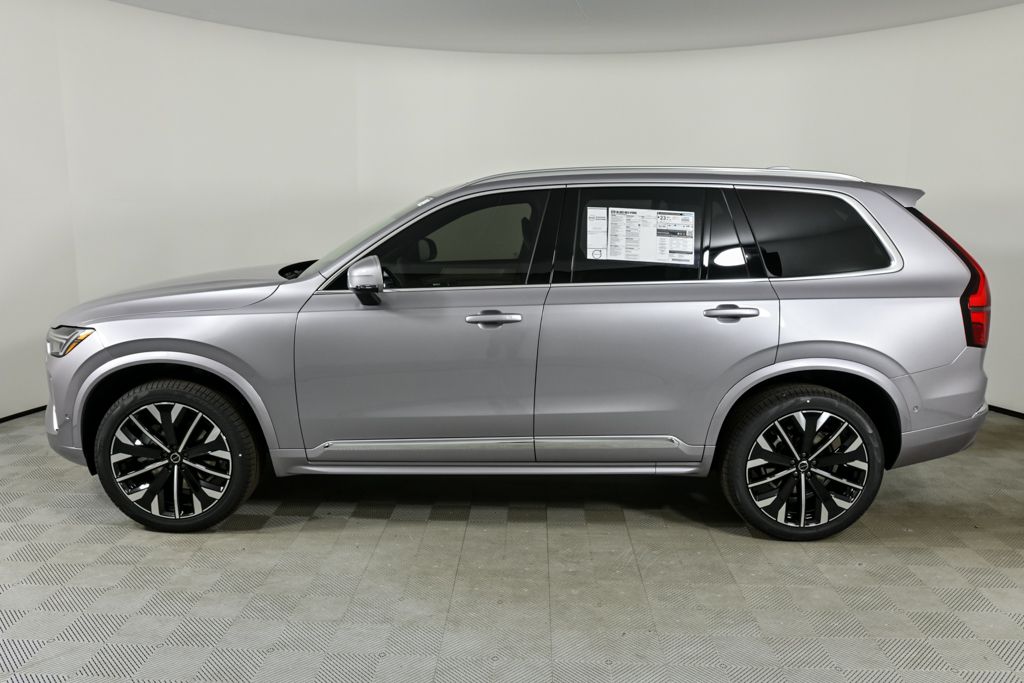 2026 Volvo XC90 Plus photo 2