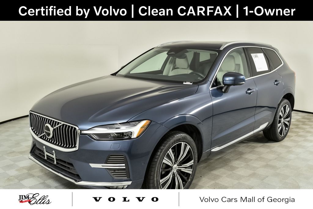 2023 Volvo XC60 Plus's photo