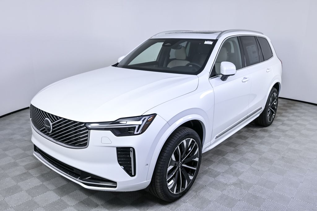 2026 Volvo XC90 Plus's photo