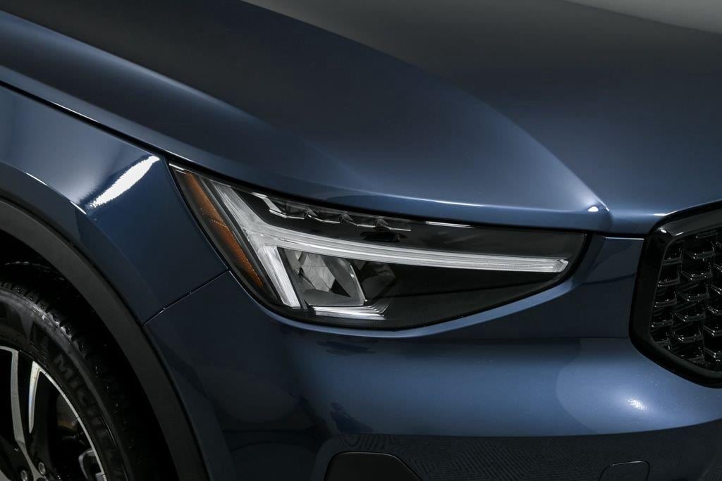 2026 Volvo XC40 Core - Photo 37