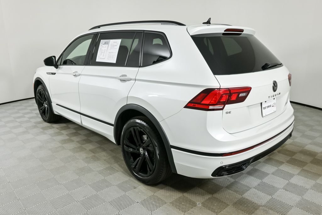 2023 Volkswagen Tiguan SE R-Line Black photo 3
