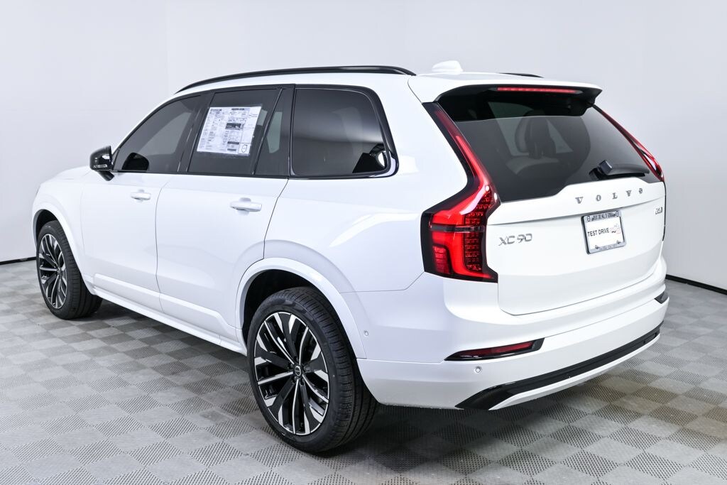New 2026 Volvo XC90 B6 Ultra Dark Theme 7-Seater SUV