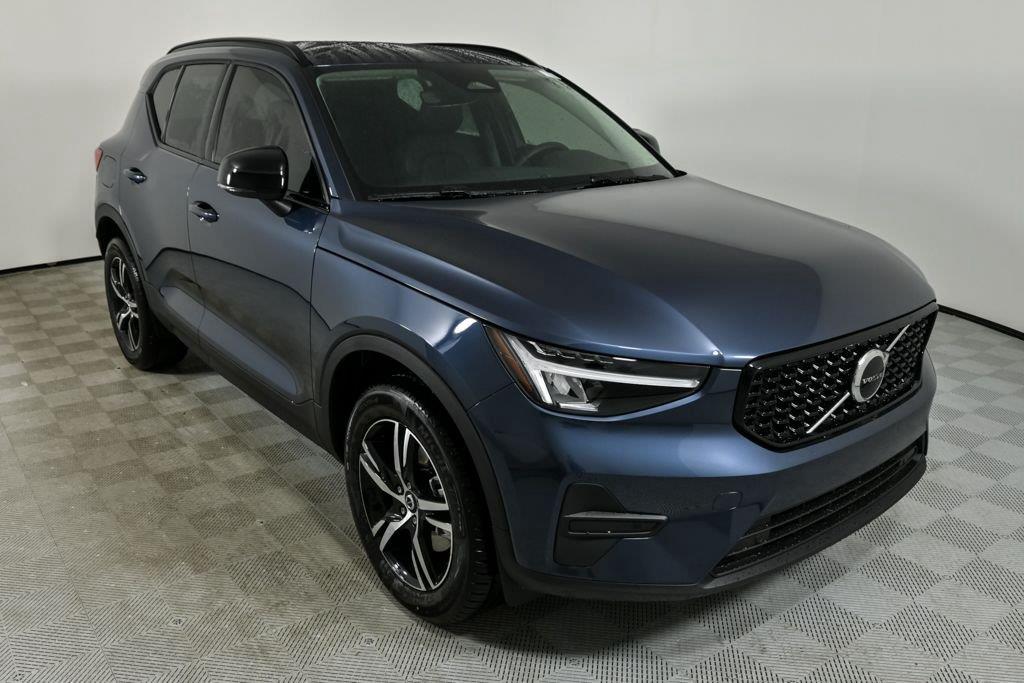 2026 Volvo XC40 Core - Photo 26