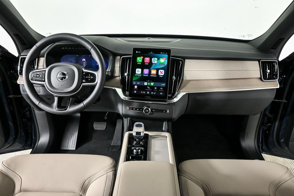 2026 Volvo XC90 Plus - Photo 20