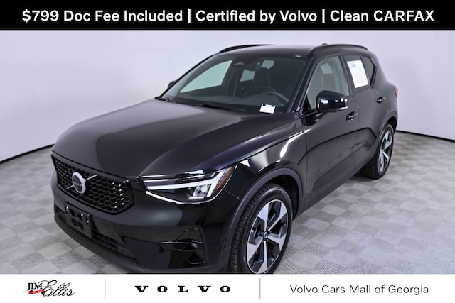 2025 Volvo XC40 B5 Plus Dark Theme SUV