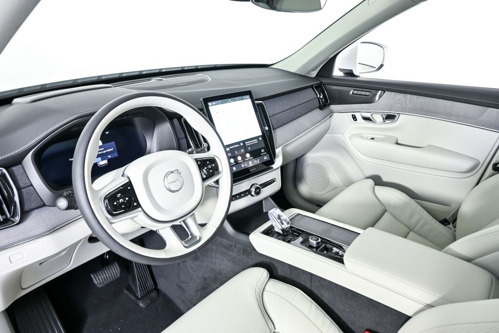 New 2026 Volvo XC90 B6 Ultra 7-Seater SUV