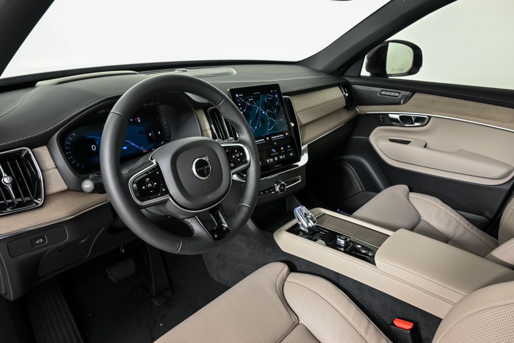 2026 Volvo XC90 photo 4