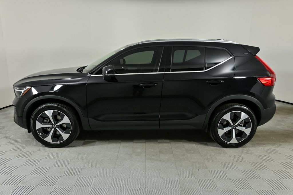 Certified 2025 Volvo XC40 B5 Core Bright Theme SUV