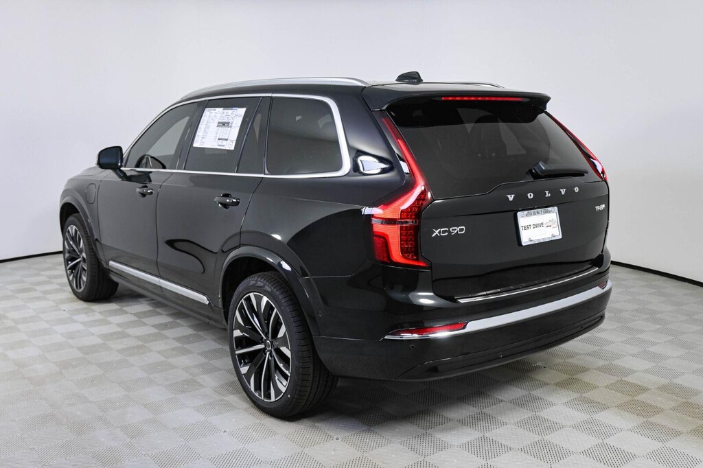 New 2026 Volvo XC90 plug-in hybrid T8 Plus 7-Seater SUV