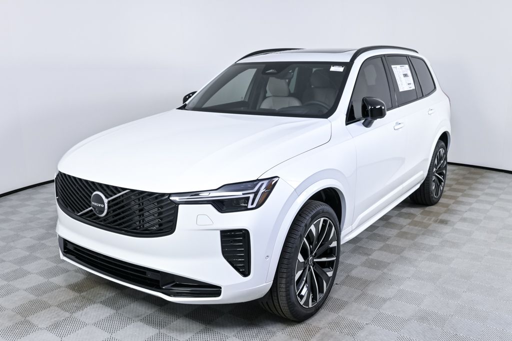2026 Volvo XC90 B6 Ultra Dark 7-Seater 4WD's photo