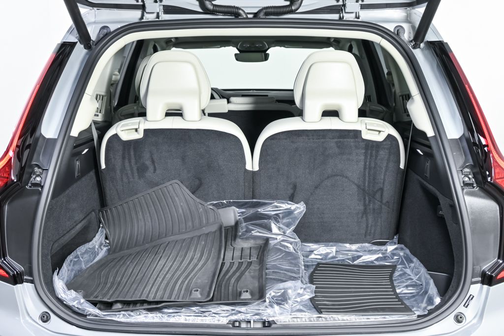 2026 Volvo XC90 Ultra - Photo 33