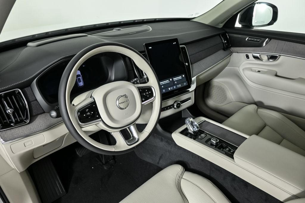 New 2026 Volvo XC90 B6 Ultra Dark Theme 7-Seater SUV