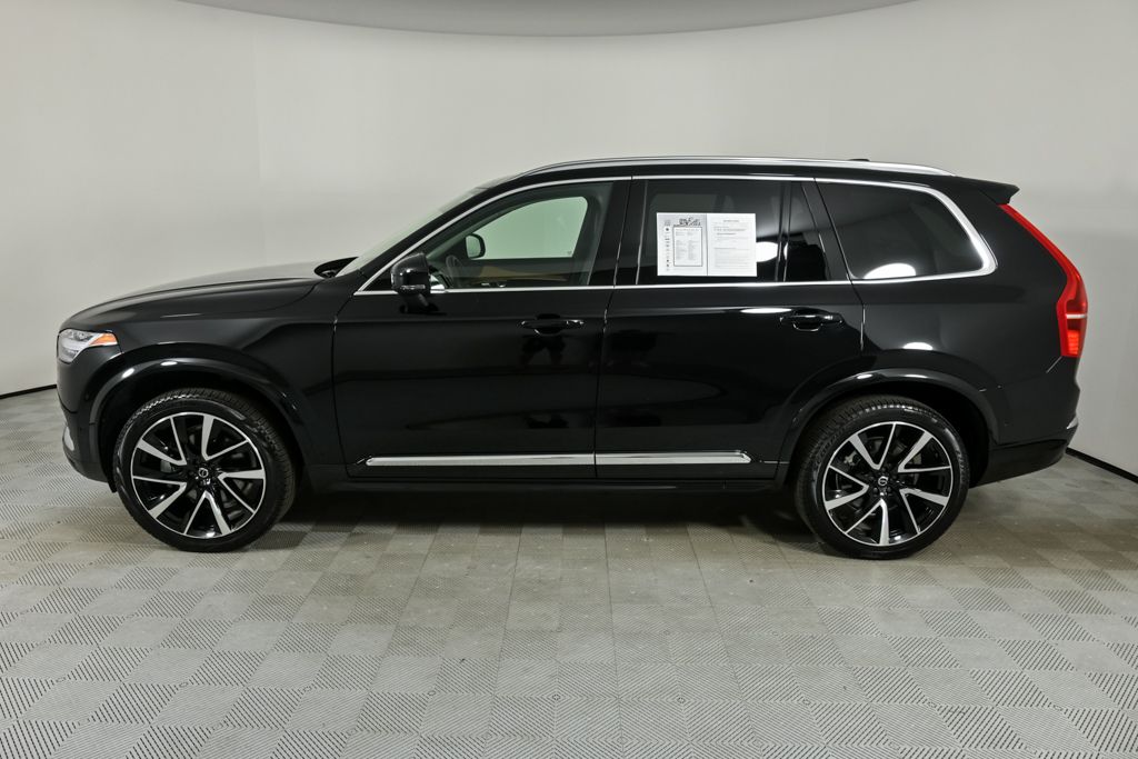 2024 Volvo XC90 Plus photo 2
