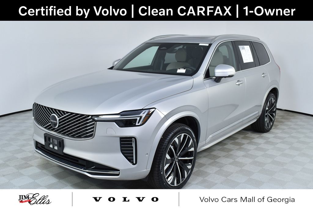 2025 Volvo XC90 Plus's photo
