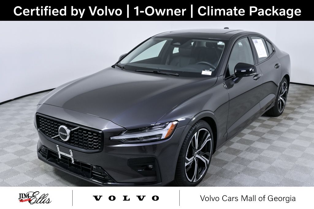 2025 Volvo S60 B5 Core Dark AWD's photo