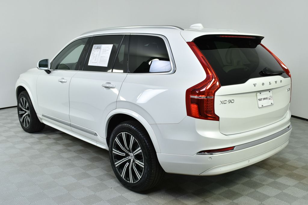 2024 Volvo XC90 B5 Core photo 3