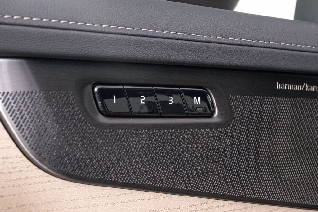 2026 Volvo XC90 Plus - Photo 26