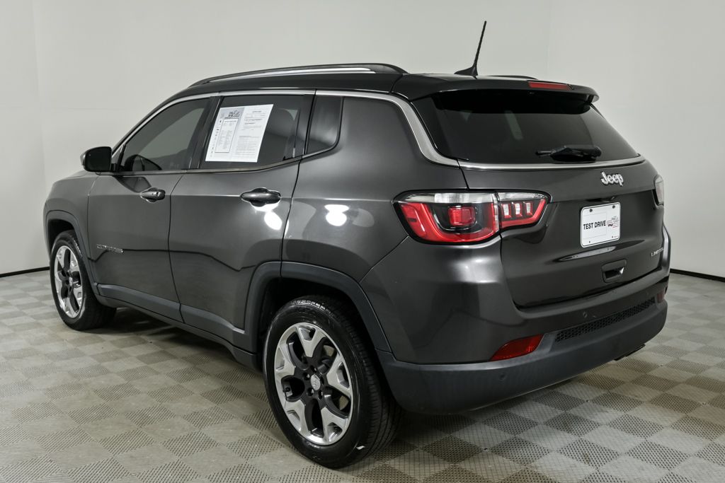 2018 Jeep Compass Limited photo 2