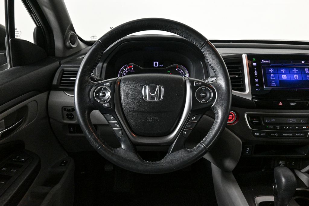 2016 Honda Pilot EX-L photo 3