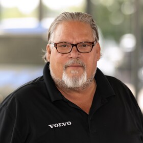 Staff member David Figueroa from ID_6d3018a56f5d