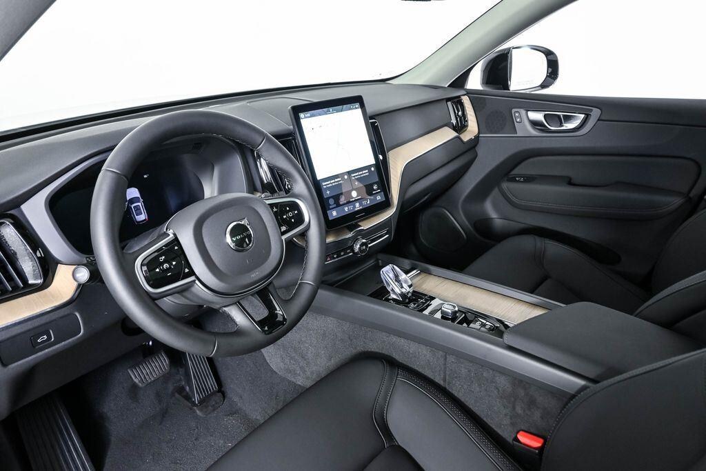 New 2026 Volvo XC60 B5 Plus SUV