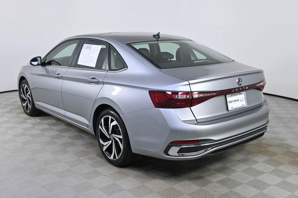 Used 2025 Volkswagen Jetta 1.5T SEL Sedan