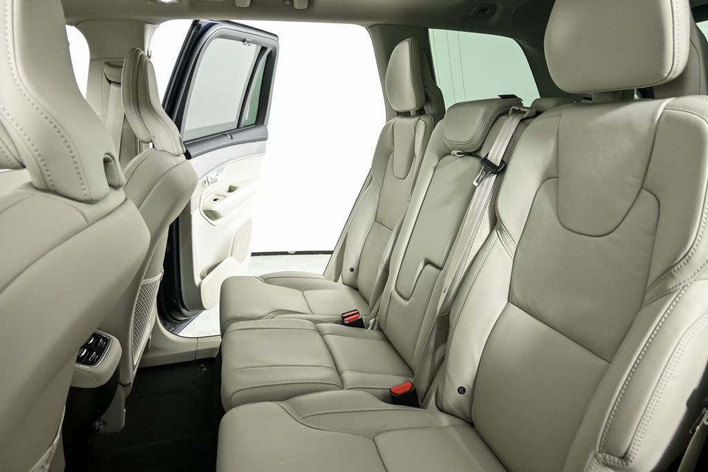 2026 Volvo XC90 Ultra - Photo 21