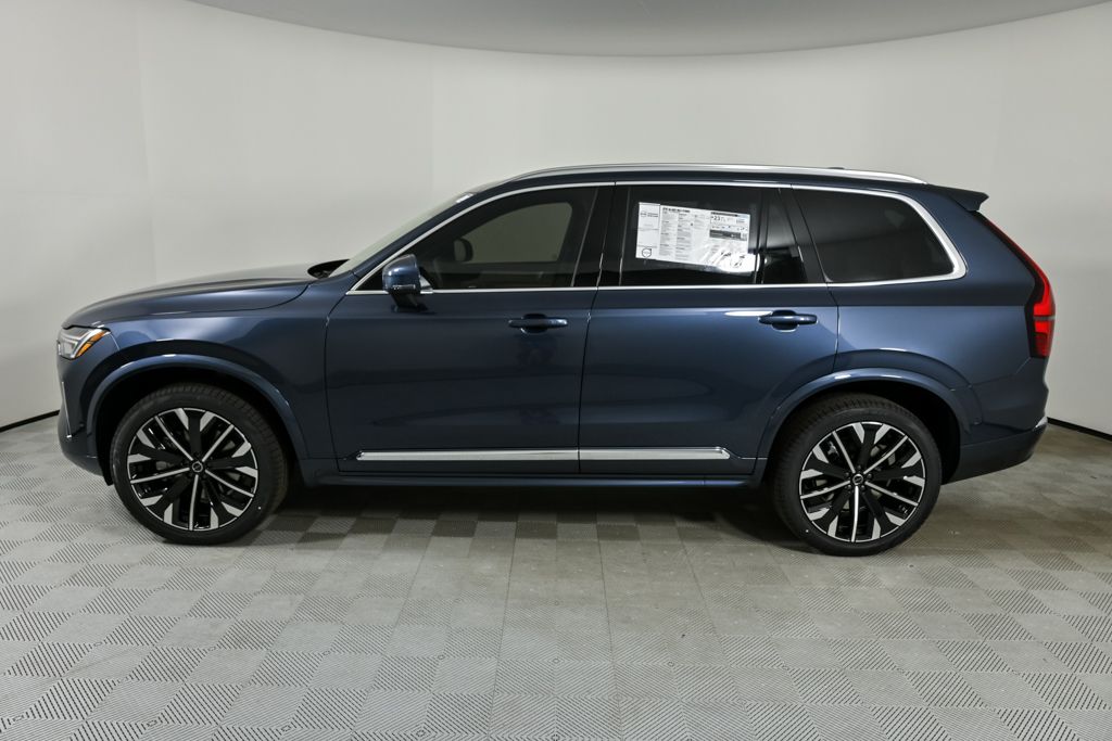 2026 Volvo XC90 Plus photo 2
