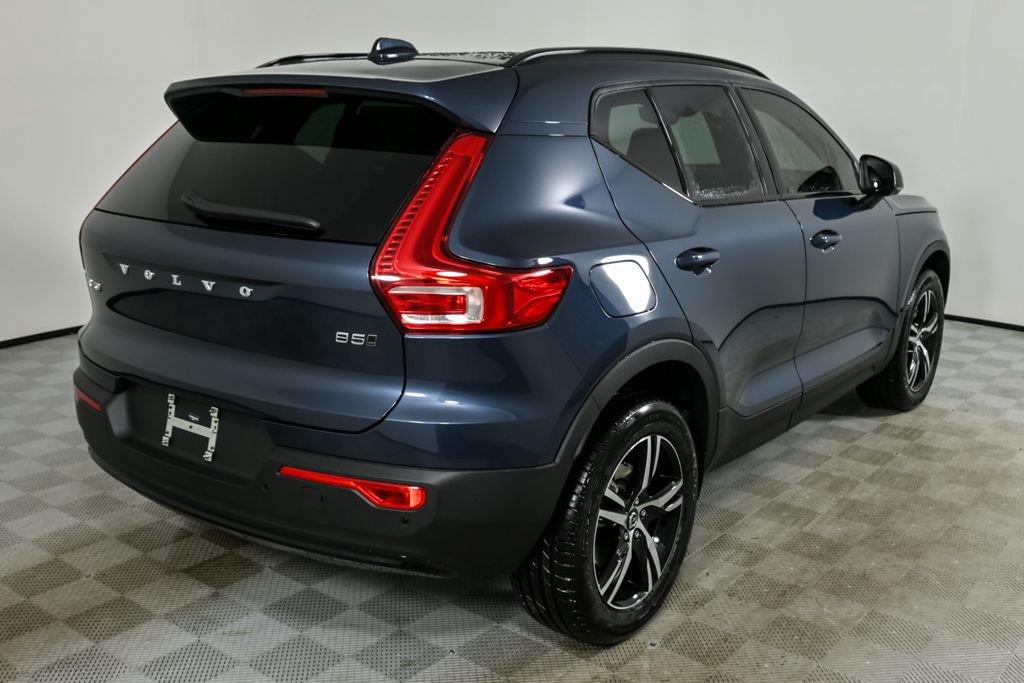 2026 Volvo XC40 Core - Photo 28