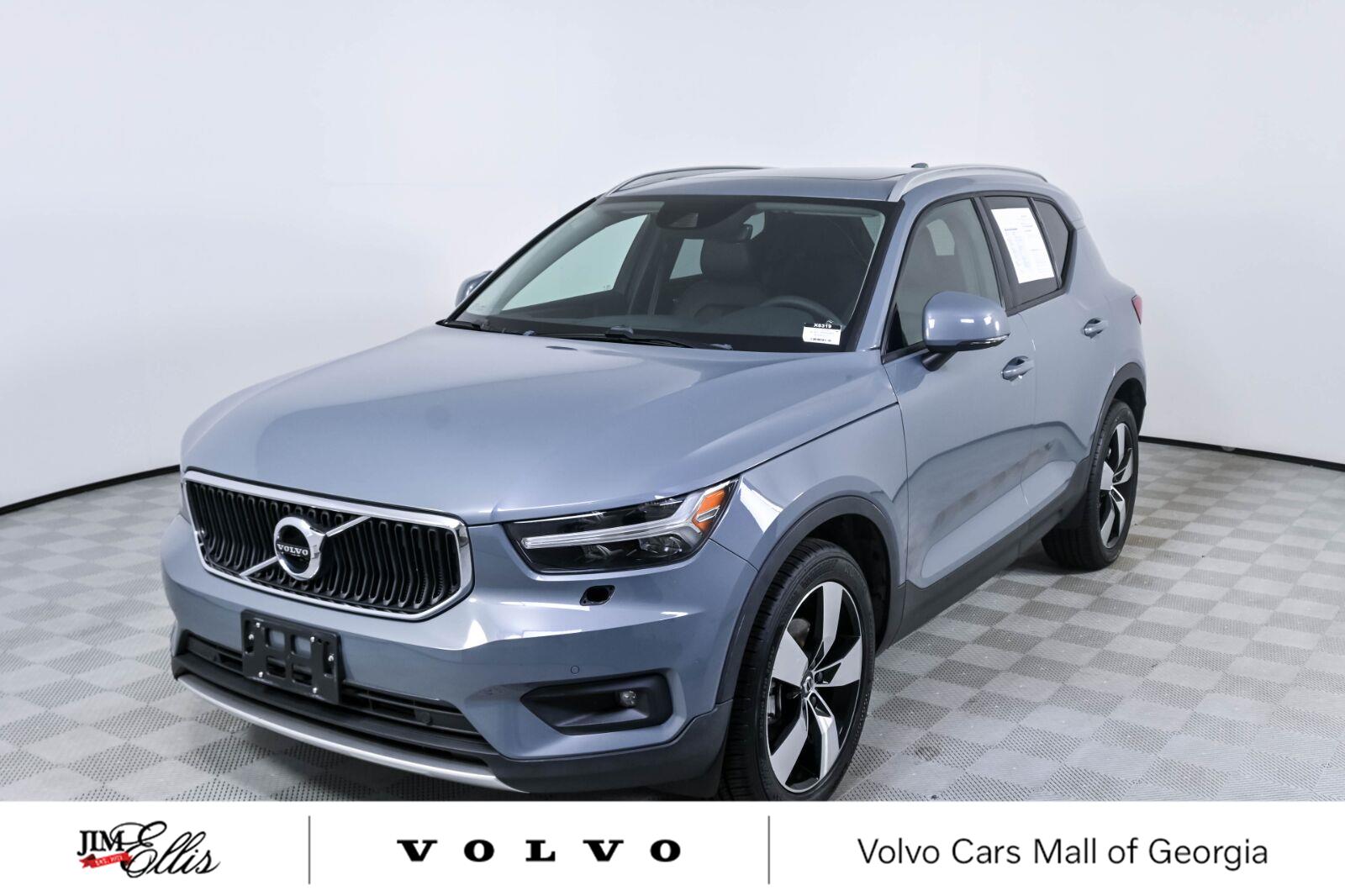 2022 Volvo XC40