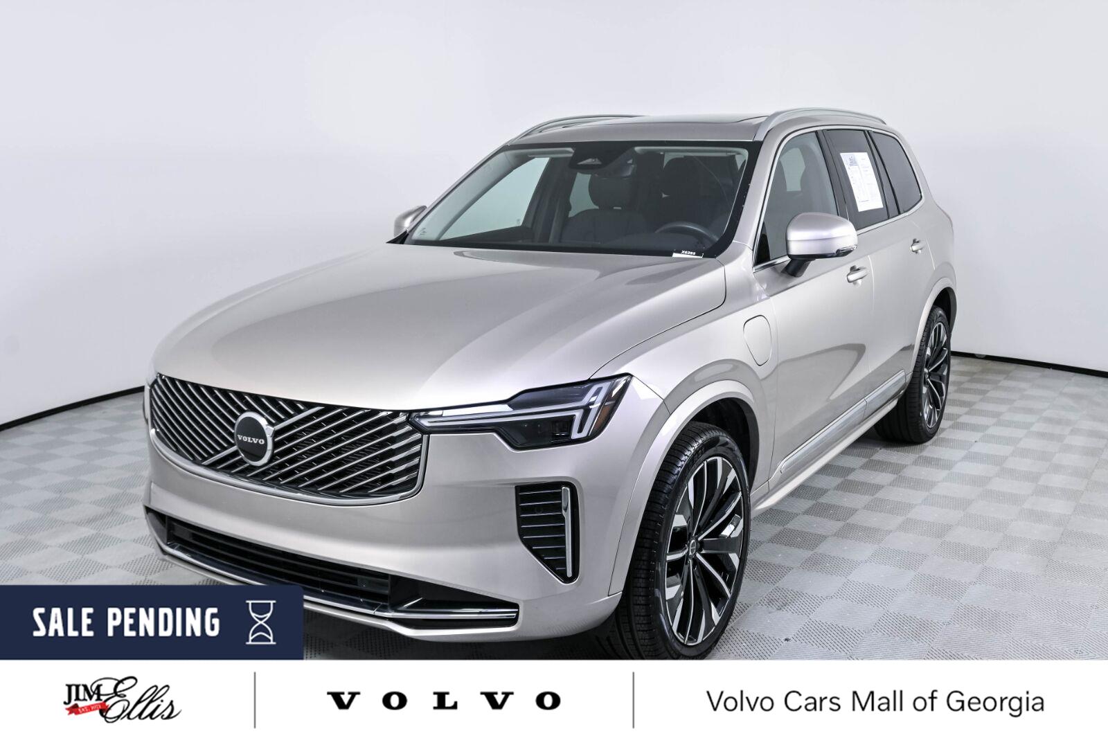 2025 Volvo XC90 plug-in hybrid