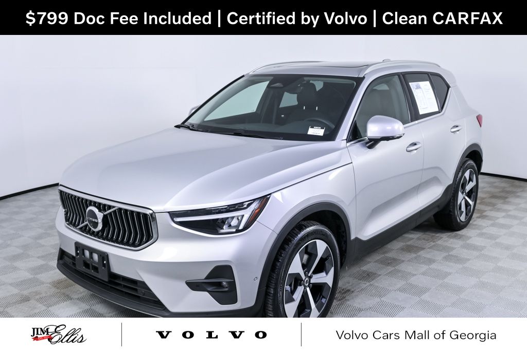 2025 Volvo XC40 B5 Plus Bright Theme SUV